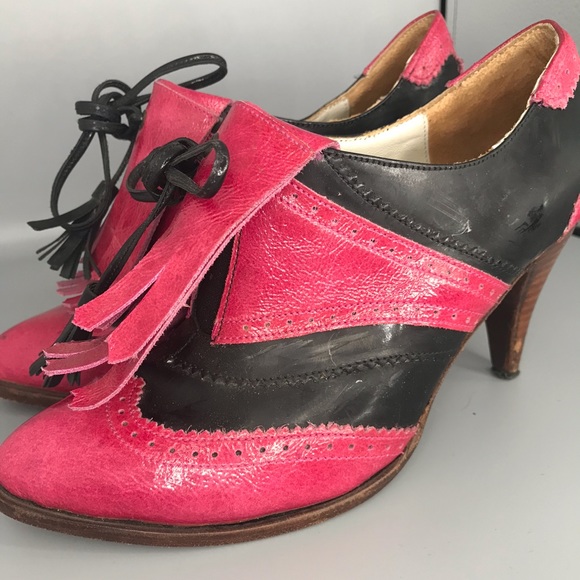 Beautiful black/pink Brogue Style Leather Heels - Picture 1 of 7
